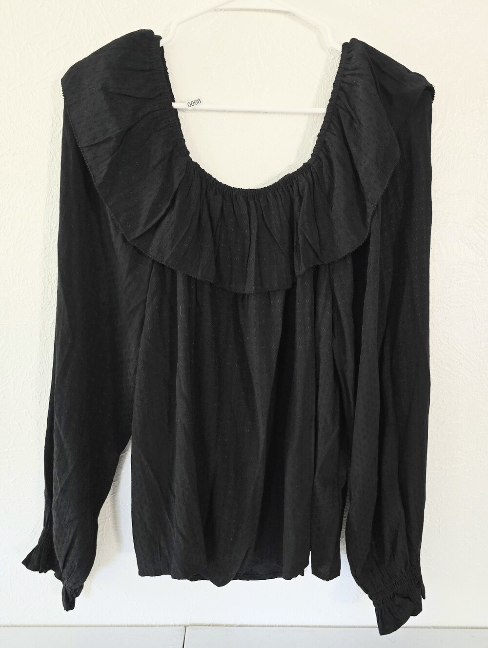 Knox Rose Black Textured Ruffle Collar Long-Sleeve Blouse